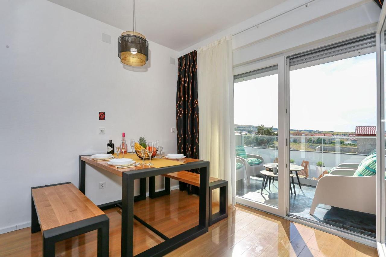 Luxury Apartments Hills Вир Экстерьер фото