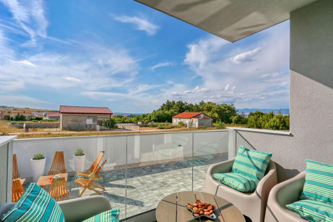 Luxury Apartments Hills Вир Экстерьер фото