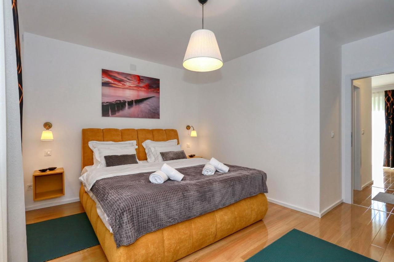 Luxury Apartments Hills Вир Экстерьер фото